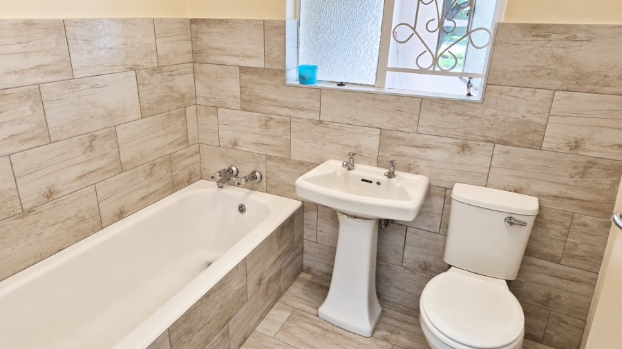 To Let 3 Bedroom Property for Rent in La Hoff North West
